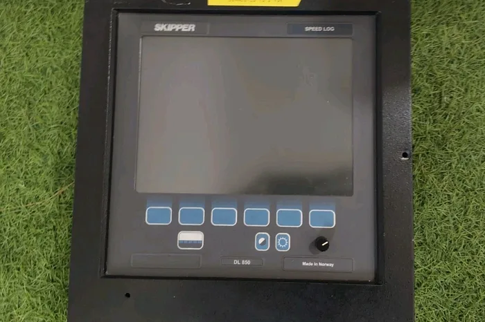SKIPPER DL 850 Doppler Speed Log DL850D27-SD